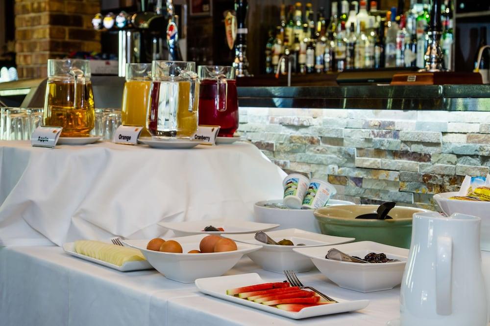 The Legacy Rose & Crown Inn 4*