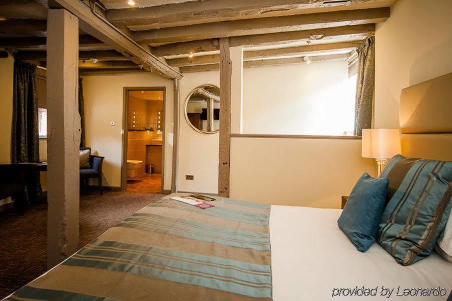 The Legacy Rose & Crown 4* Salisbury